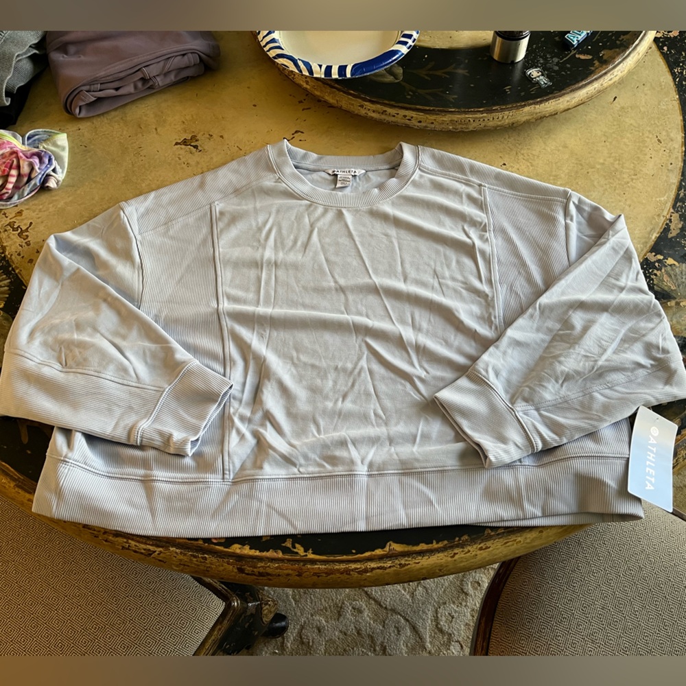 NWT Athleta Light Gray Ribbed crop top long sleeve